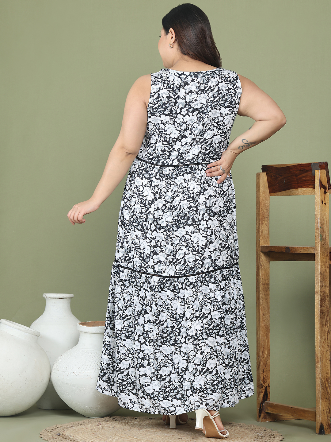 Women's Plus Size Black & White floral printed a-line dress with attached ladder lace detail