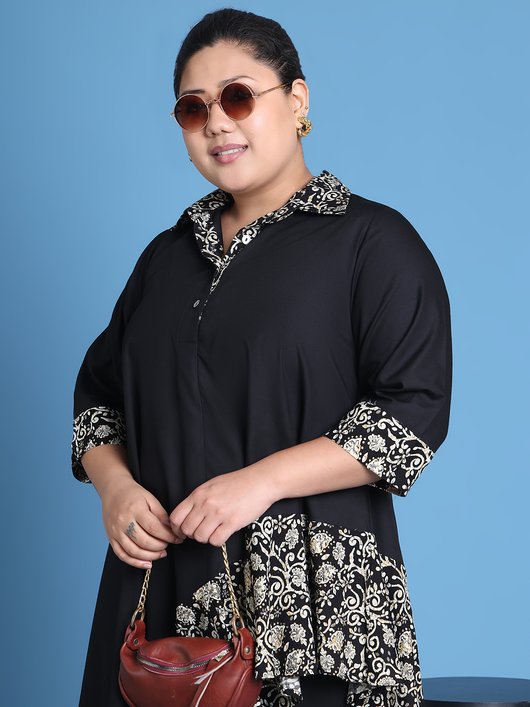 Women's Plus Size Black Solid Color and Black Batik Floral printed detail woven longline top