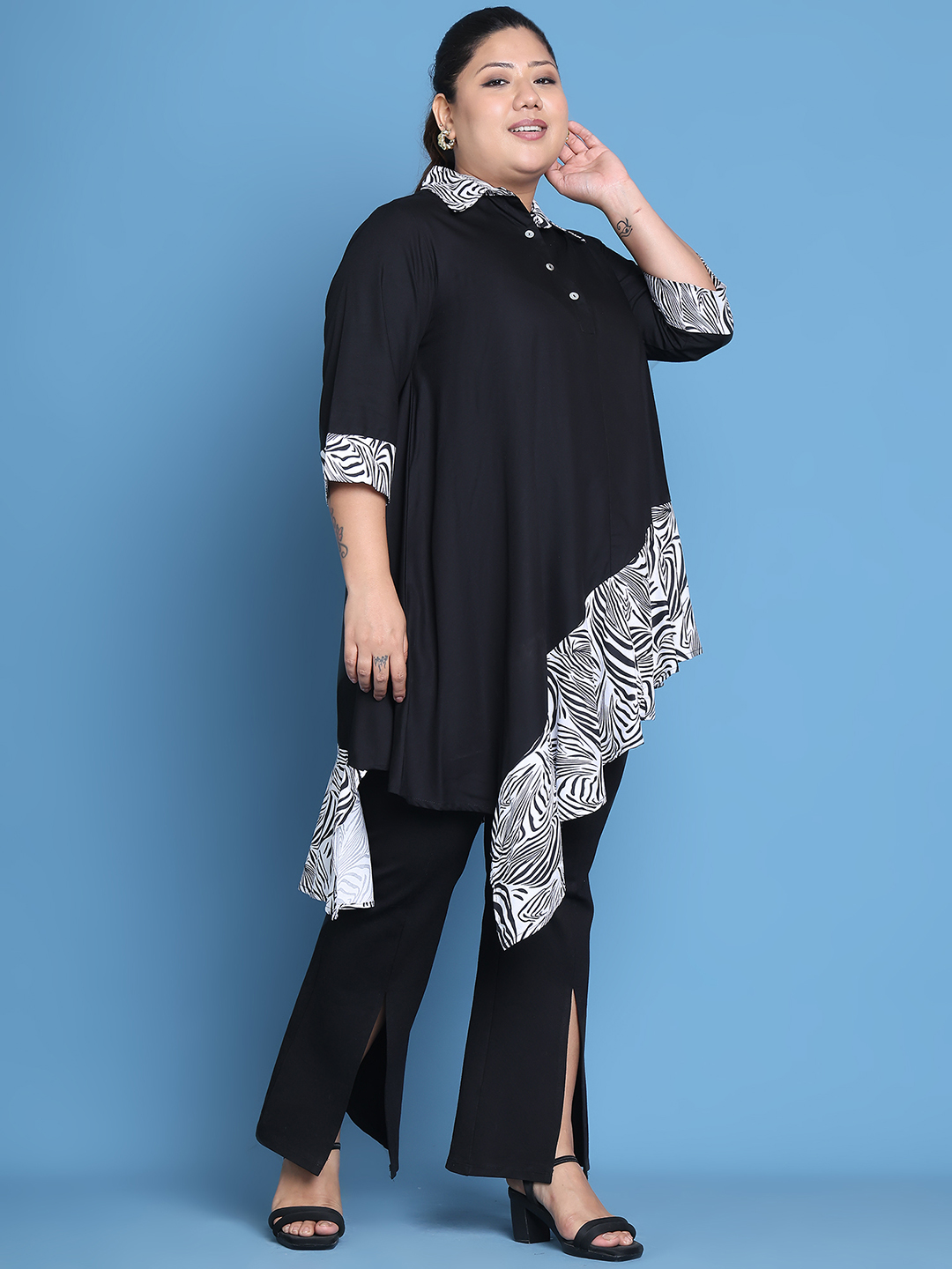 Women's Plus Size Black Solid Color and Black Zebra Floral printed detail woven longline top