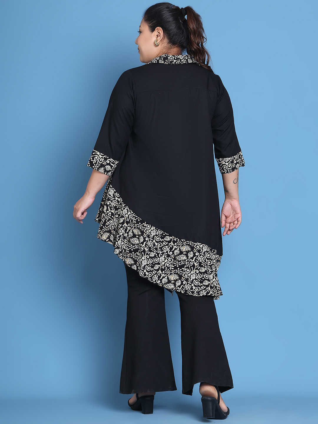 Women's Plus Size Black Solid Color and Black Batik Floral printed detail woven longline top