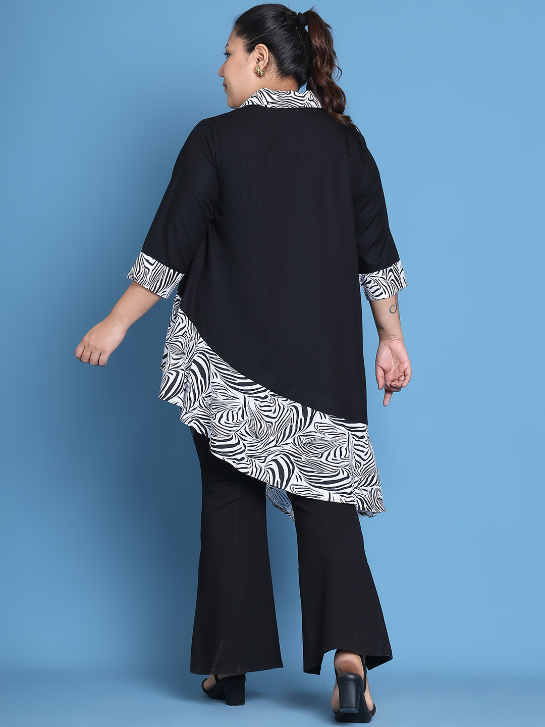 Women's Plus Size Black Solid Color and Black Zebra Floral printed detail woven longline top