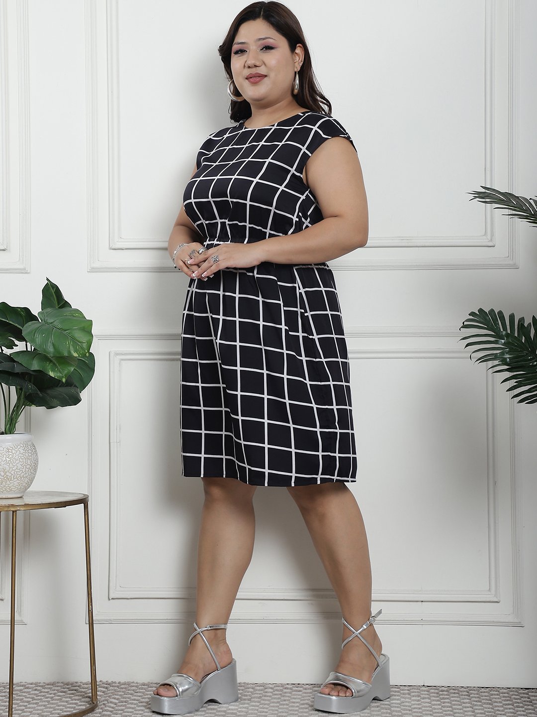 Golden Hour Midi Dress : BLACK CHECK Color