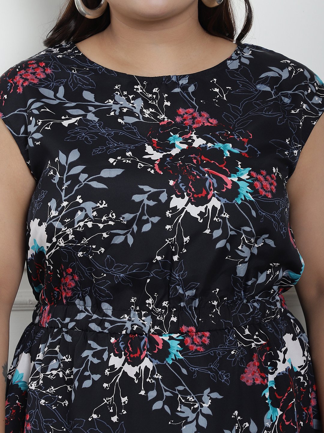 Golden Hour Midi Dress : BLACK FLORAL Color