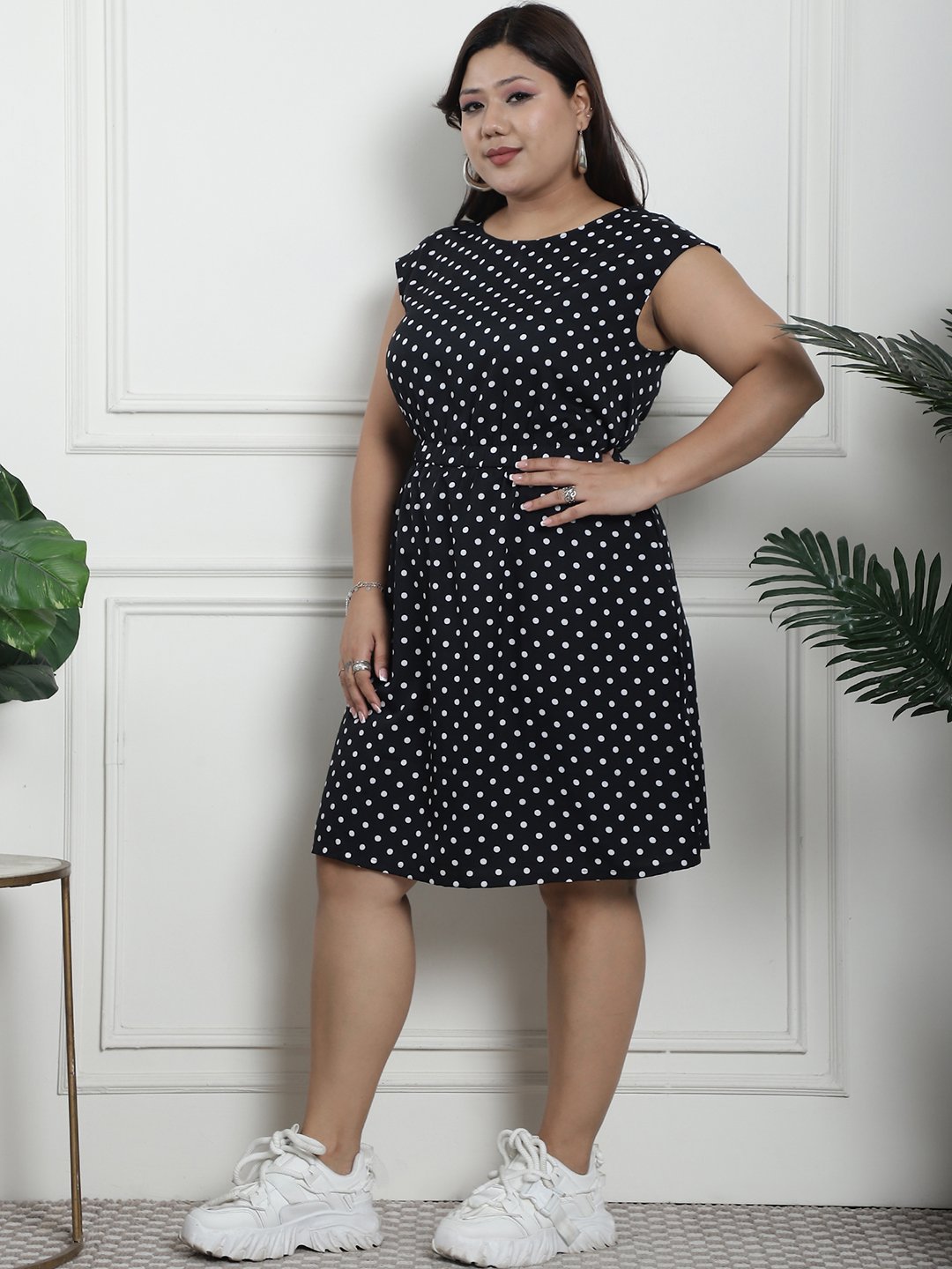 Golden Hour Midi Dress : WHITE BIG POLKA Color