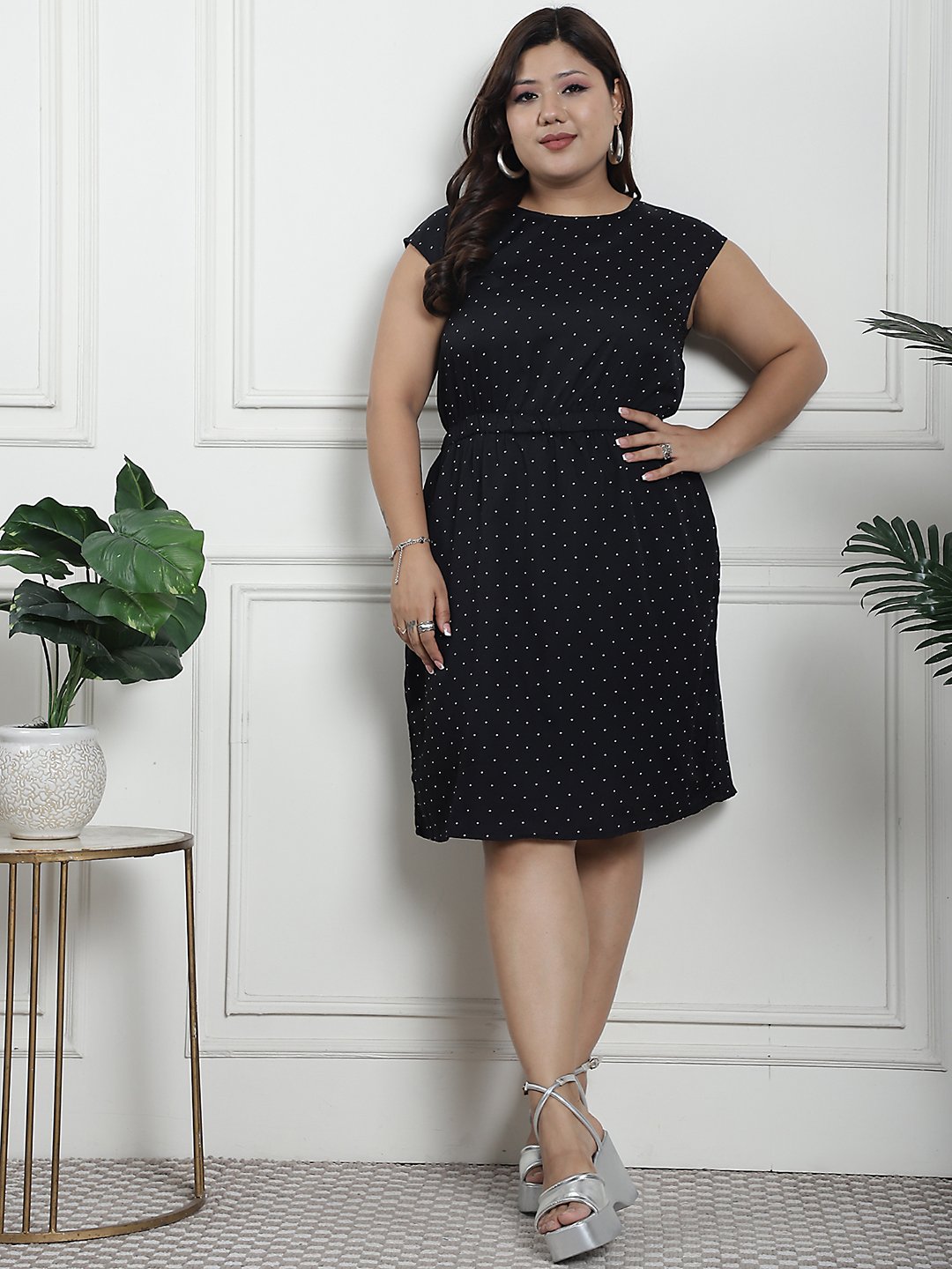 Golden Hour Midi Dress : WHITE SMALL POLKA Color