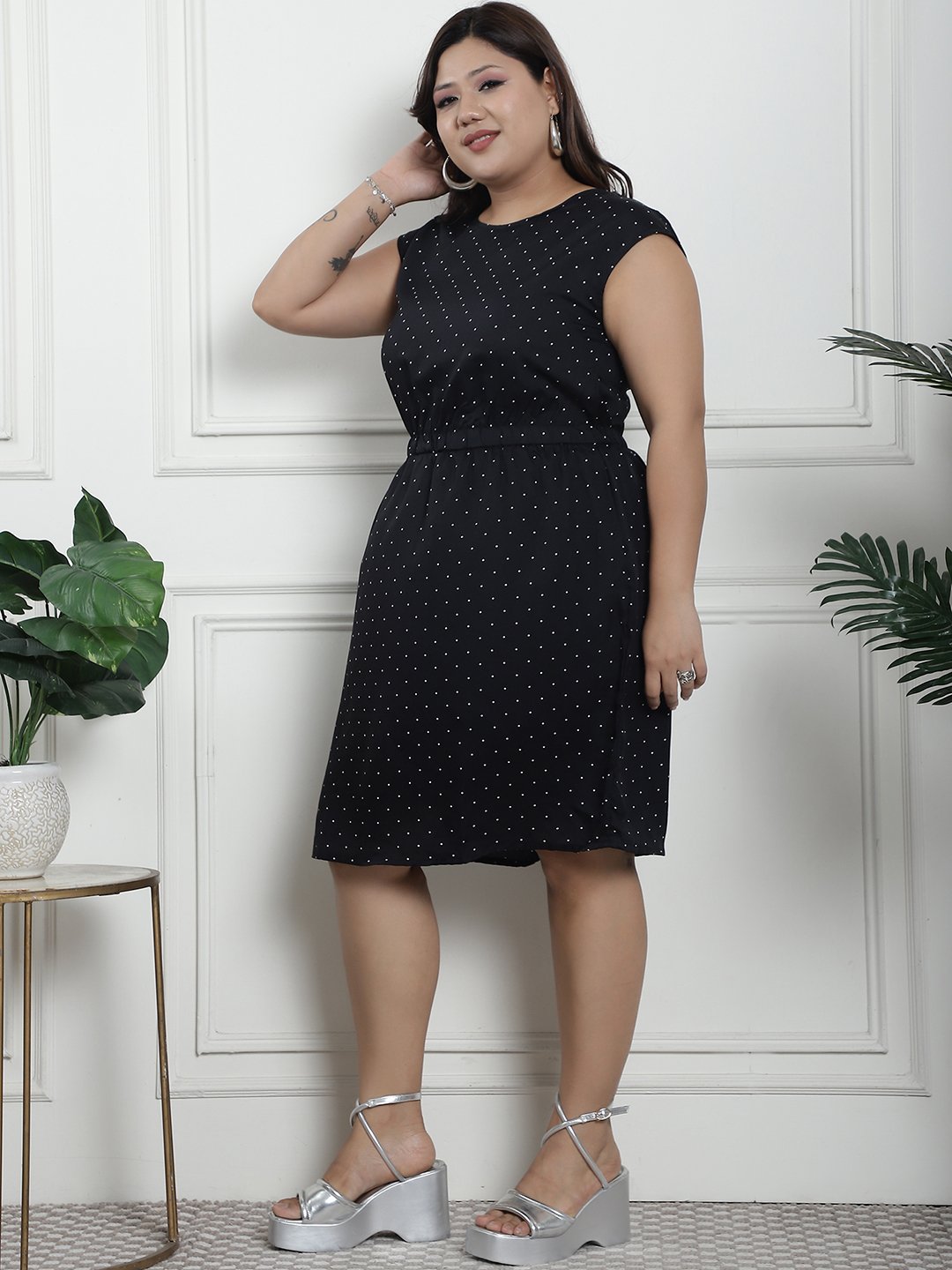 Golden Hour Midi Dress : WHITE SMALL POLKA Color