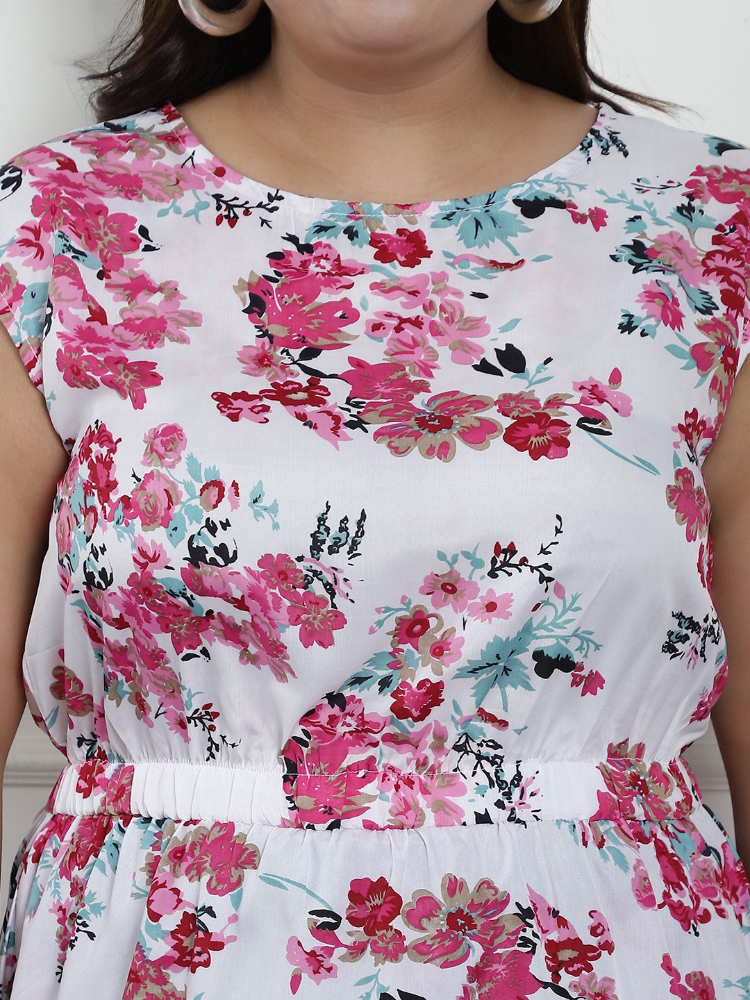 Golden Hour Midi Dress : WHITE FLORAL Color