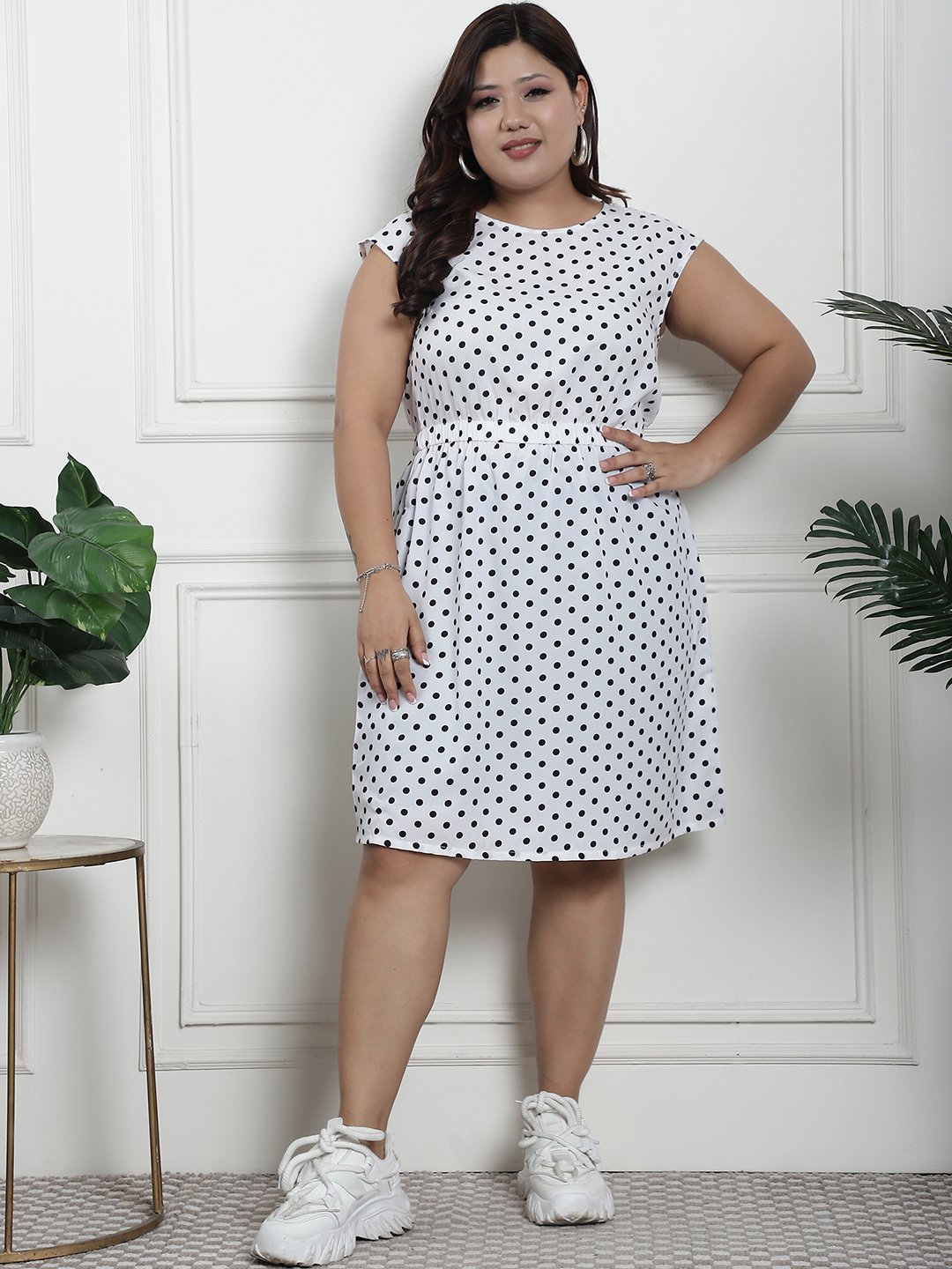 Golden Hour Midi Dress : BLACK BIG POLKA Color