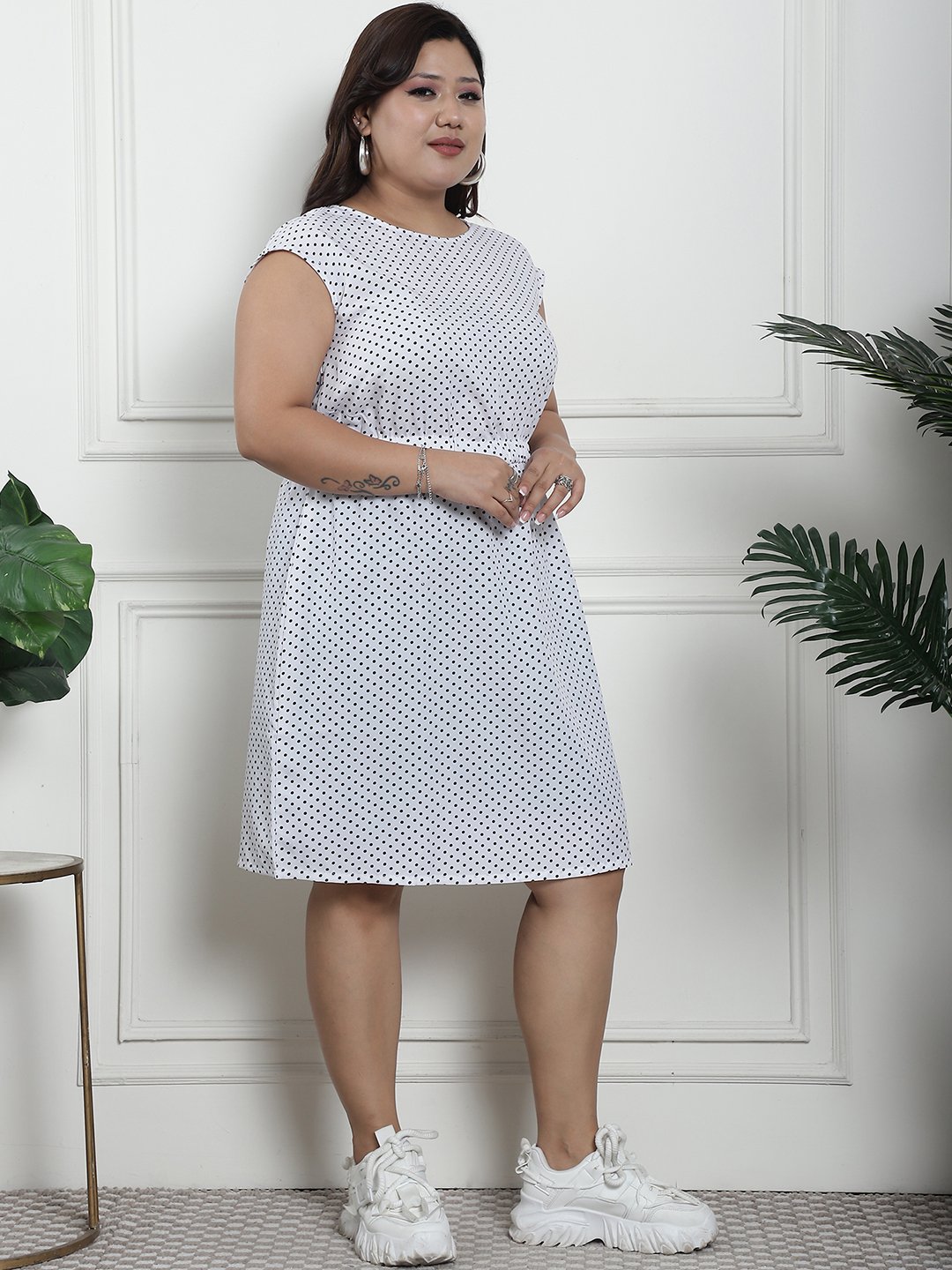 Golden Hour Midi Dress : BLACK SMALL POLKA Color