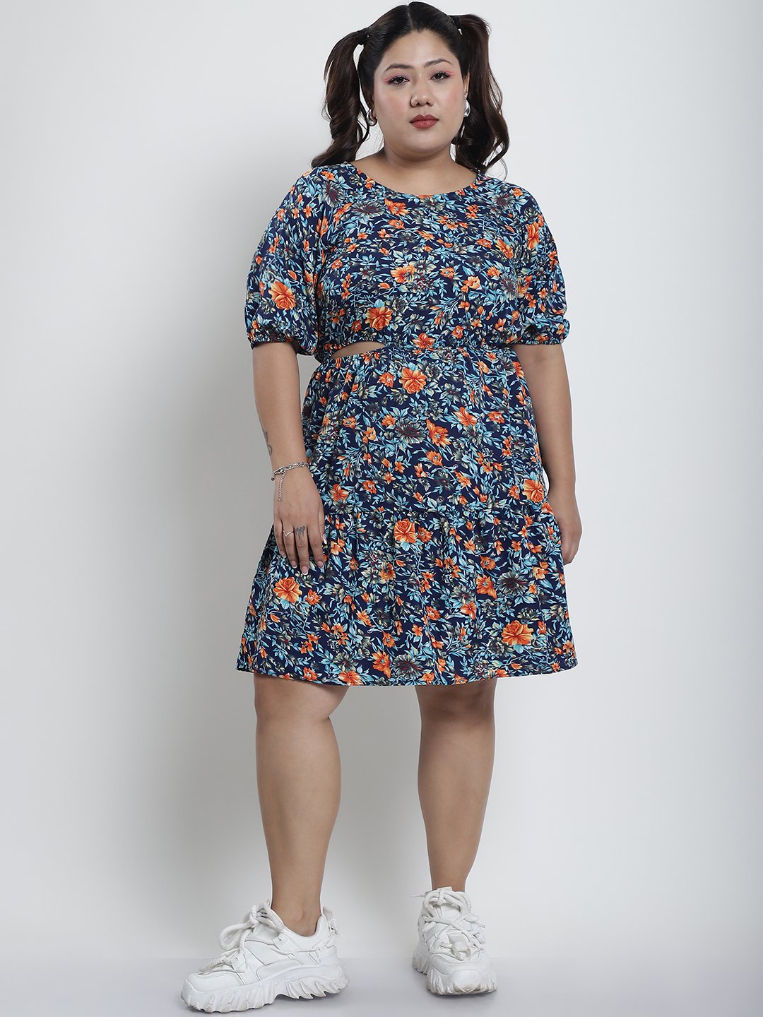 Summer Bliss Dress : NAVY FLORAL Color
