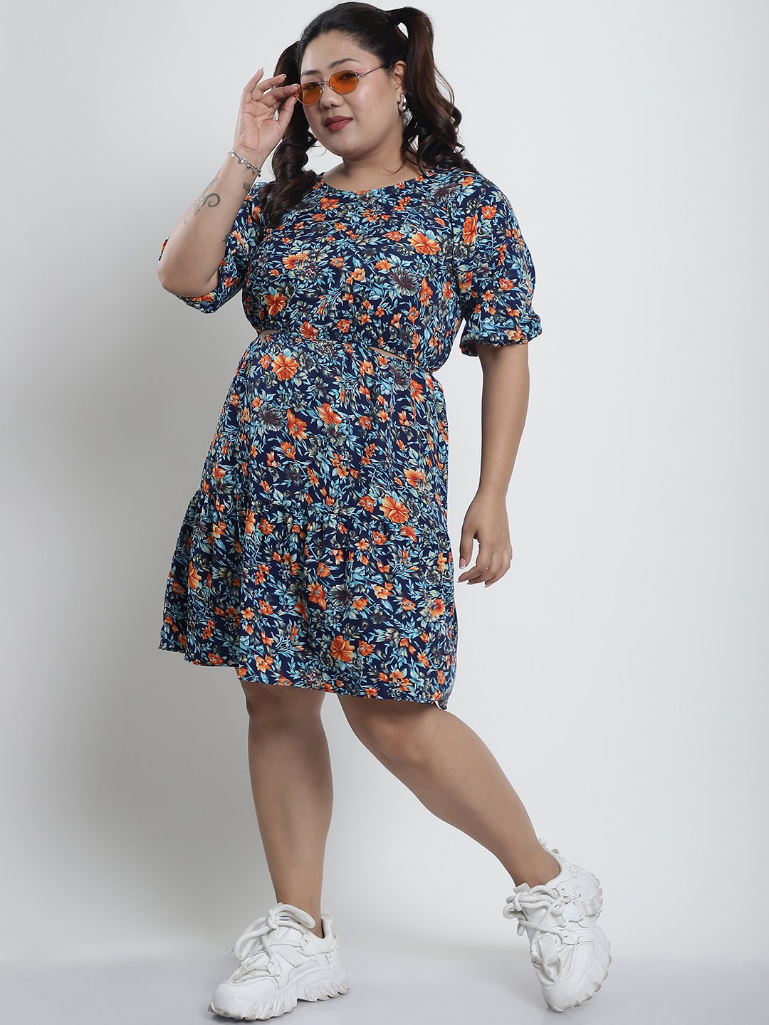 Summer Bliss Dress : NAVY FLORAL Color