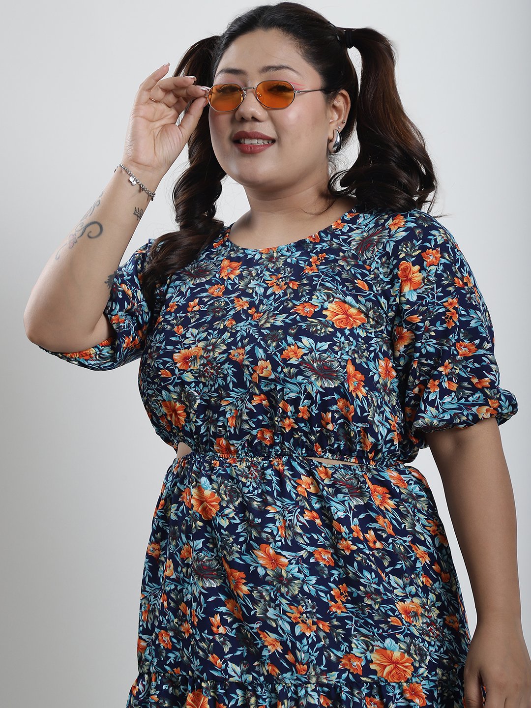 Summer Bliss Dress : NAVY FLORAL Color