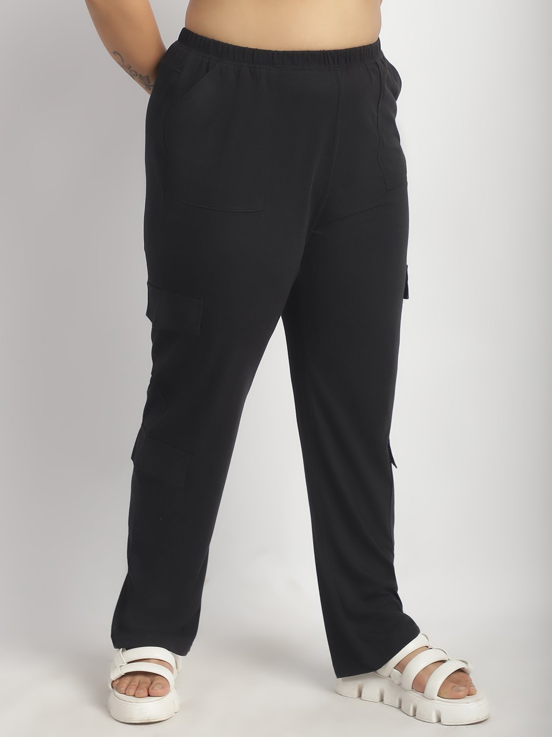 Sweet Escape Utility Cargo Pants: Black Color