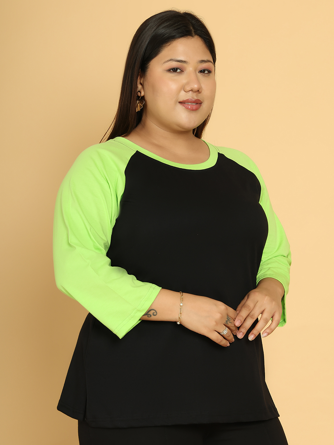 Women's Plus Size Black & BTGreen Color Block knitted t-shirt