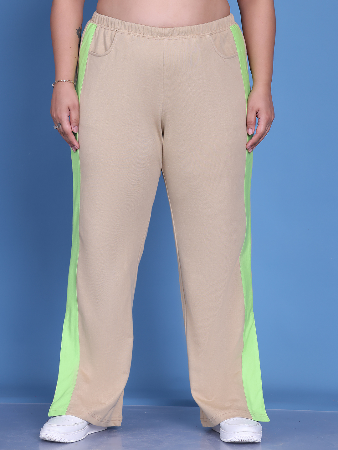 Women's Plus Size Beige & Sea Green Color Block Trouser