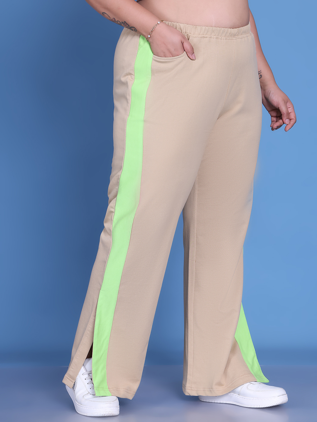 Women's Plus Size Beige & Sea Green Color Block Trouser