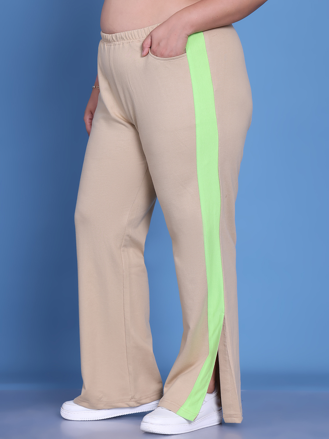 Women's Plus Size Beige & Sea Green Color Block Trouser