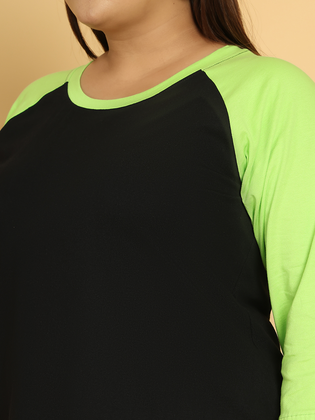 Women's Plus Size Black & BTGreen Color Block knitted t-shirt